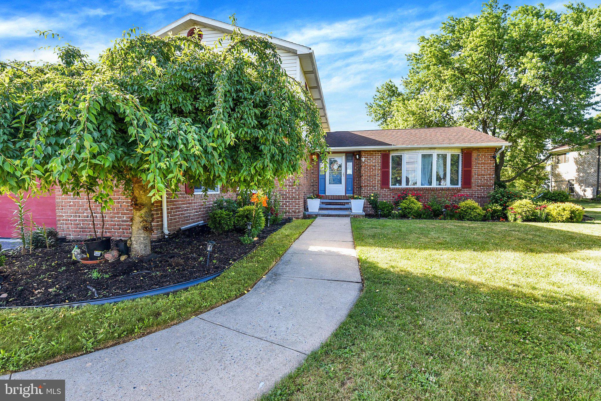 235 RIDGE HILL