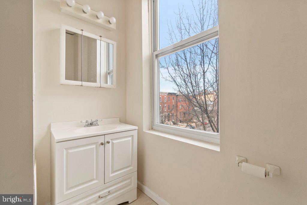 CHARLES NORTH - Residential Lease