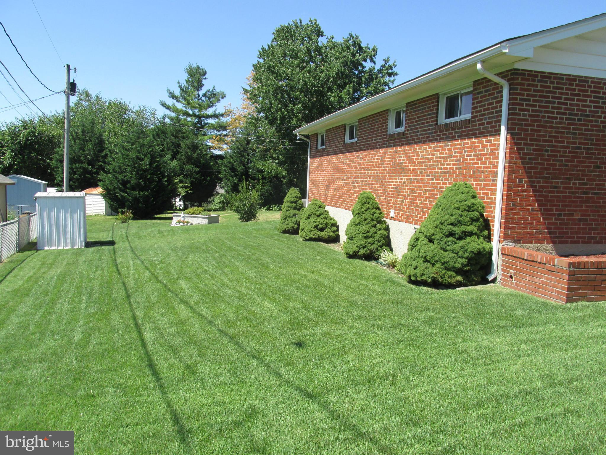 DELVALE MANOR - Residential