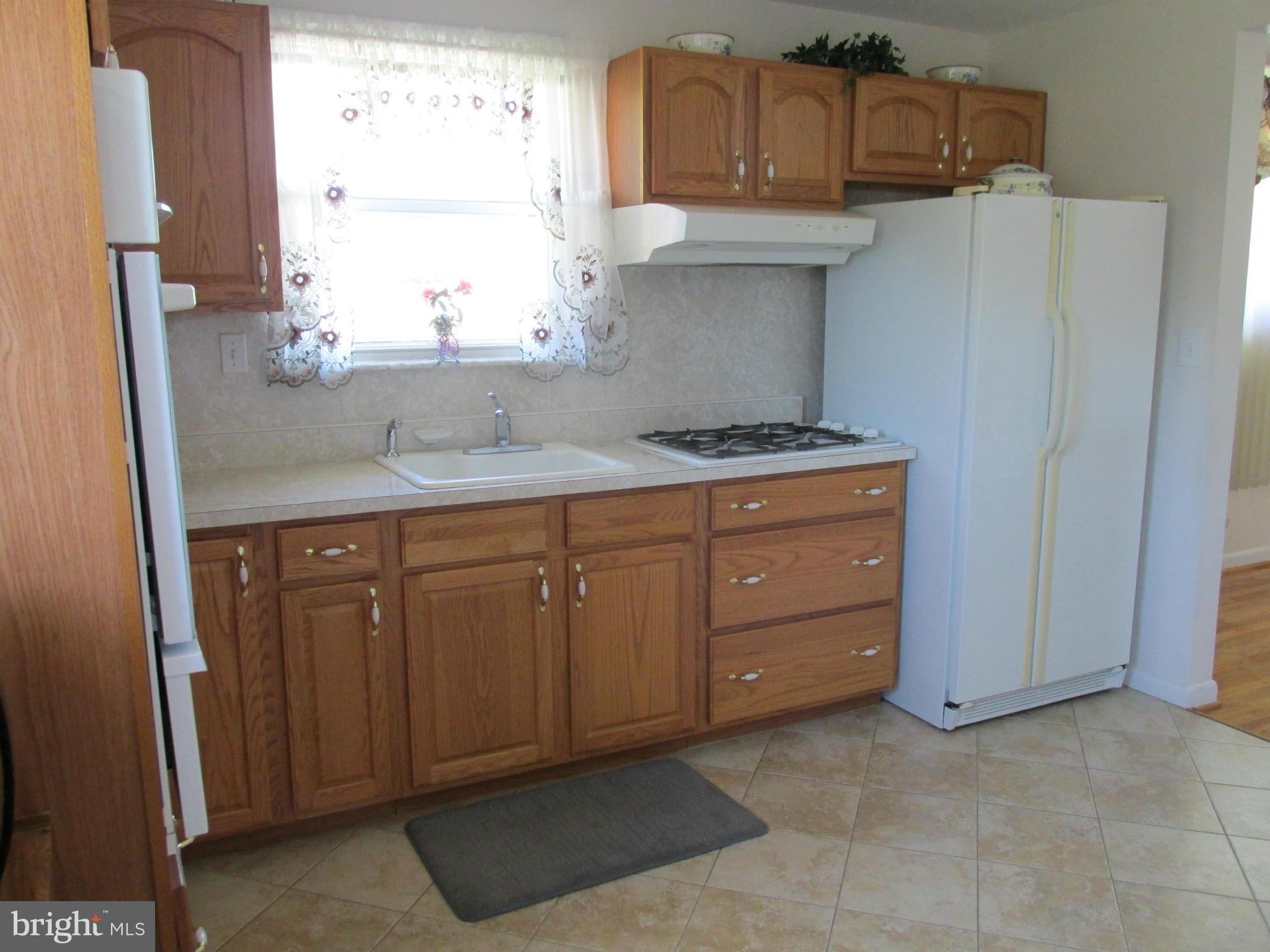 DELVALE MANOR - Residential