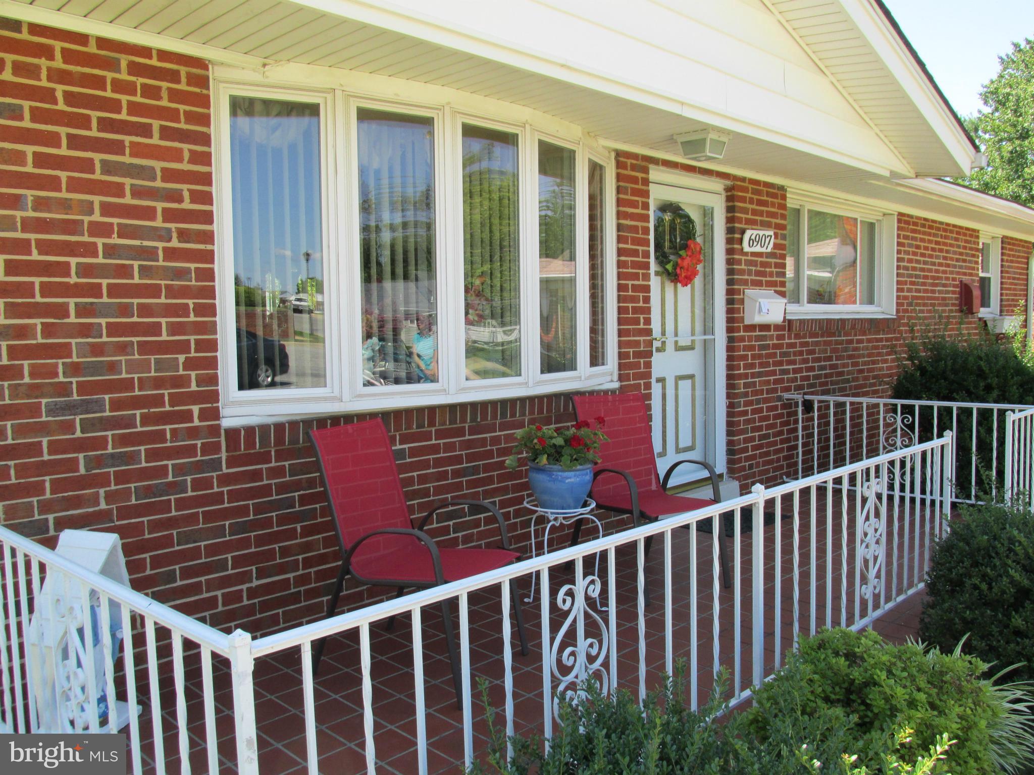 DELVALE MANOR - Residential