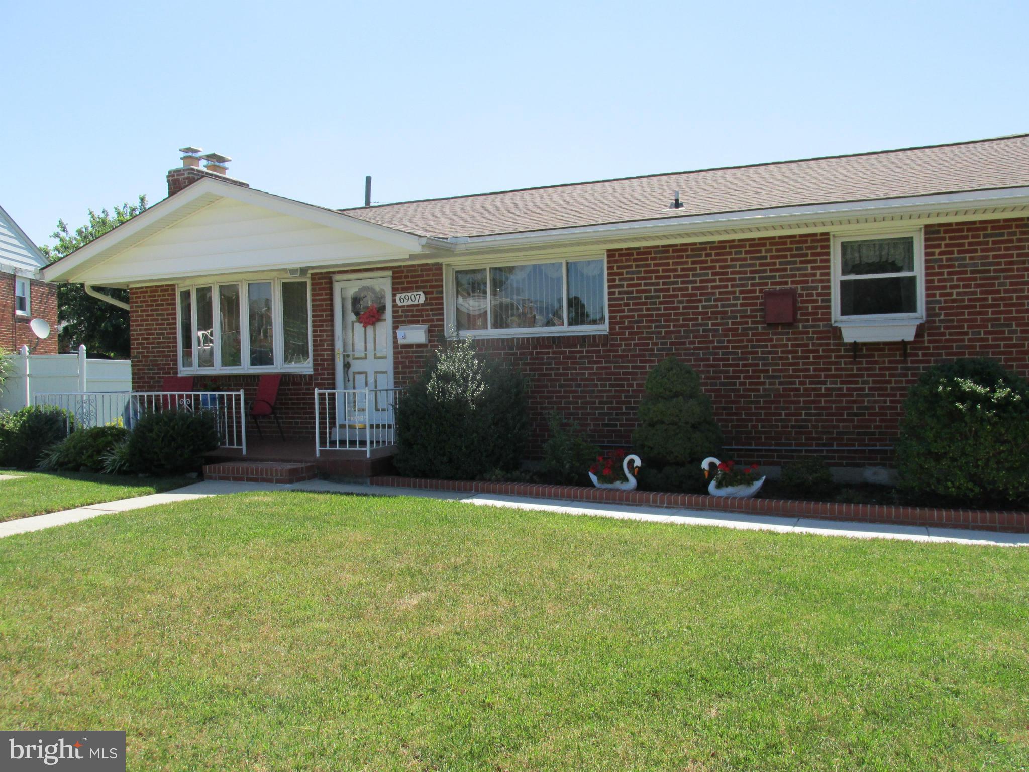 DELVALE MANOR - Residential