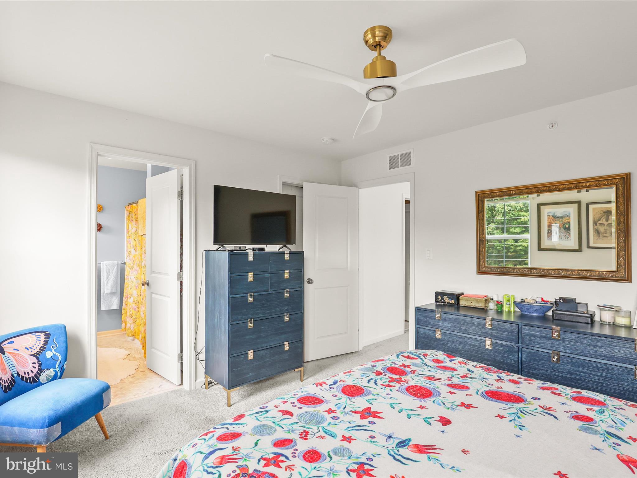 BRIDGEVIEW - Residential