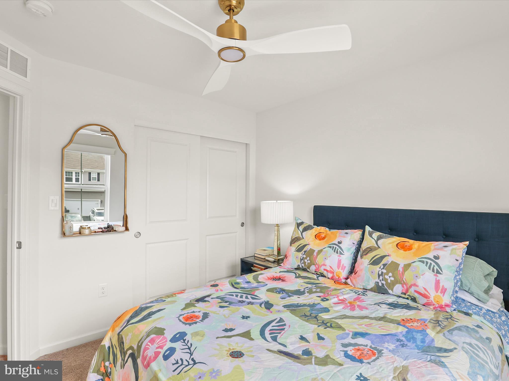 BRIDGEVIEW - Residential