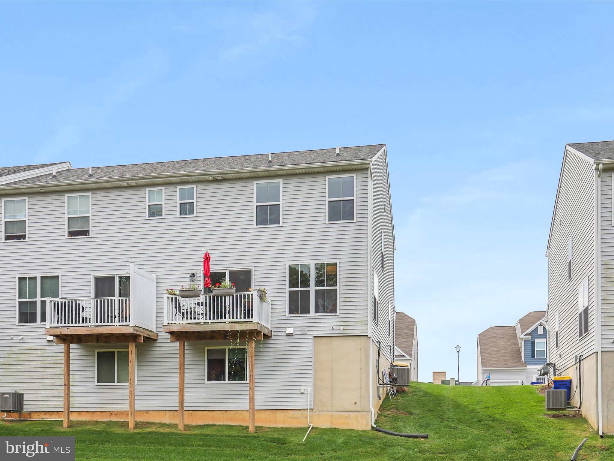 BRIDGEVIEW - Residential