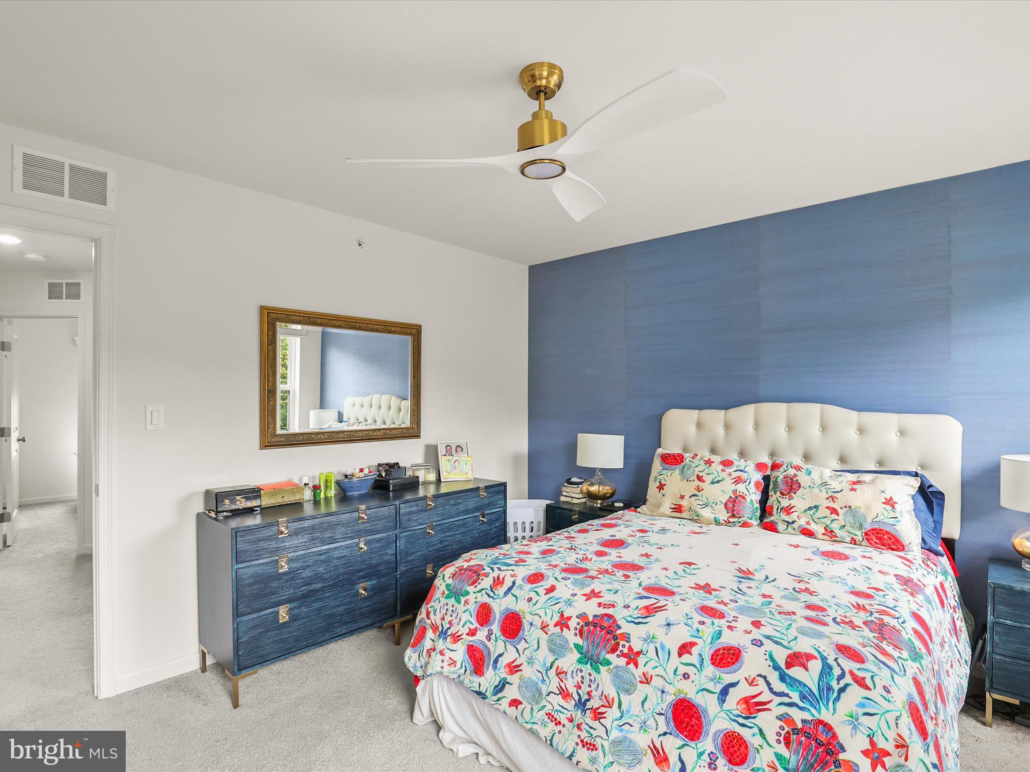 BRIDGEVIEW - Residential