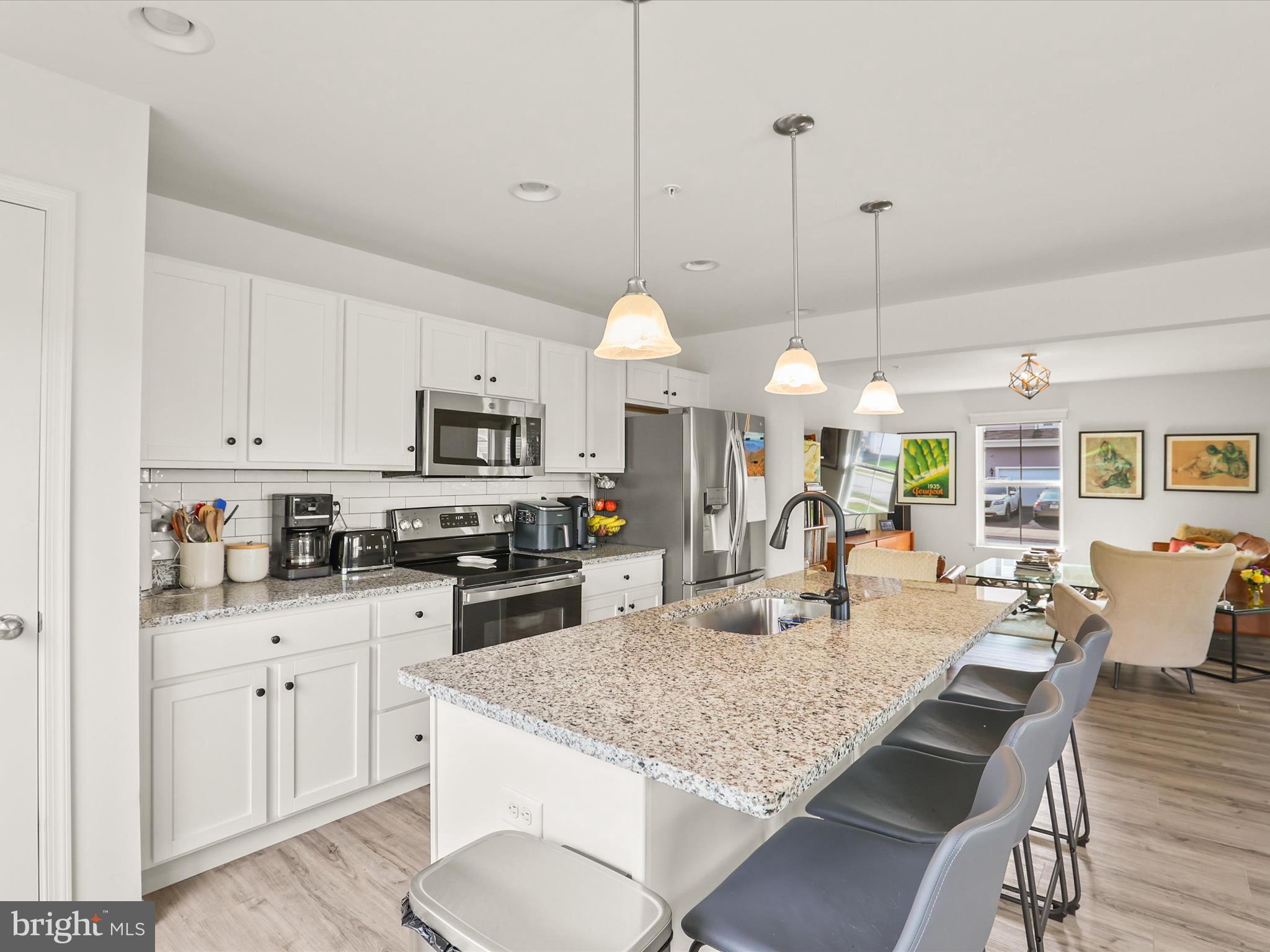 BRIDGEVIEW - Residential