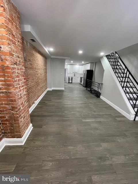 CARROLL PARK - Residential Lease