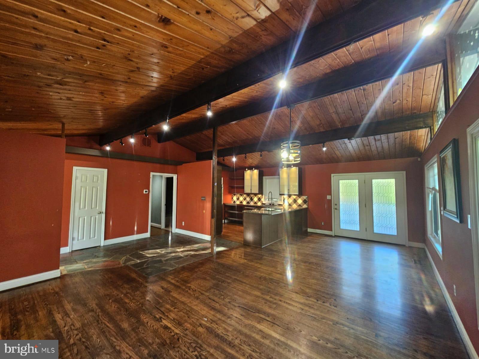 COLESVILLE OUTSIDE - Residential Lease