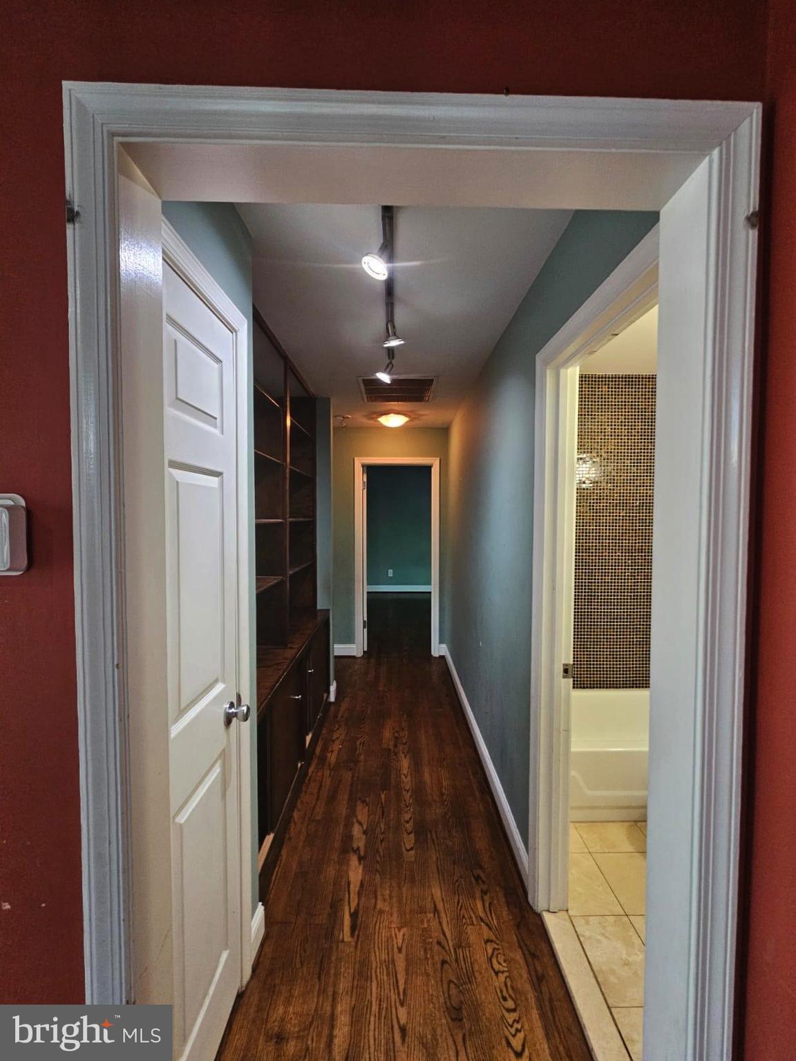 COLESVILLE OUTSIDE - Residential Lease