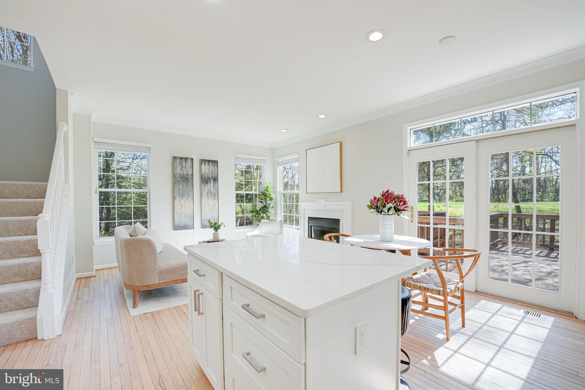 RESTON - Residential