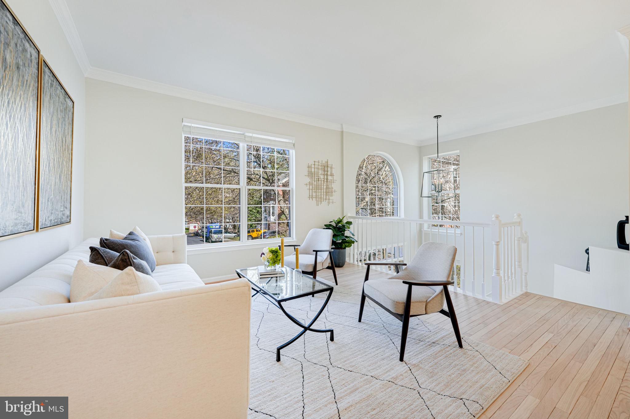 RESTON - Residential