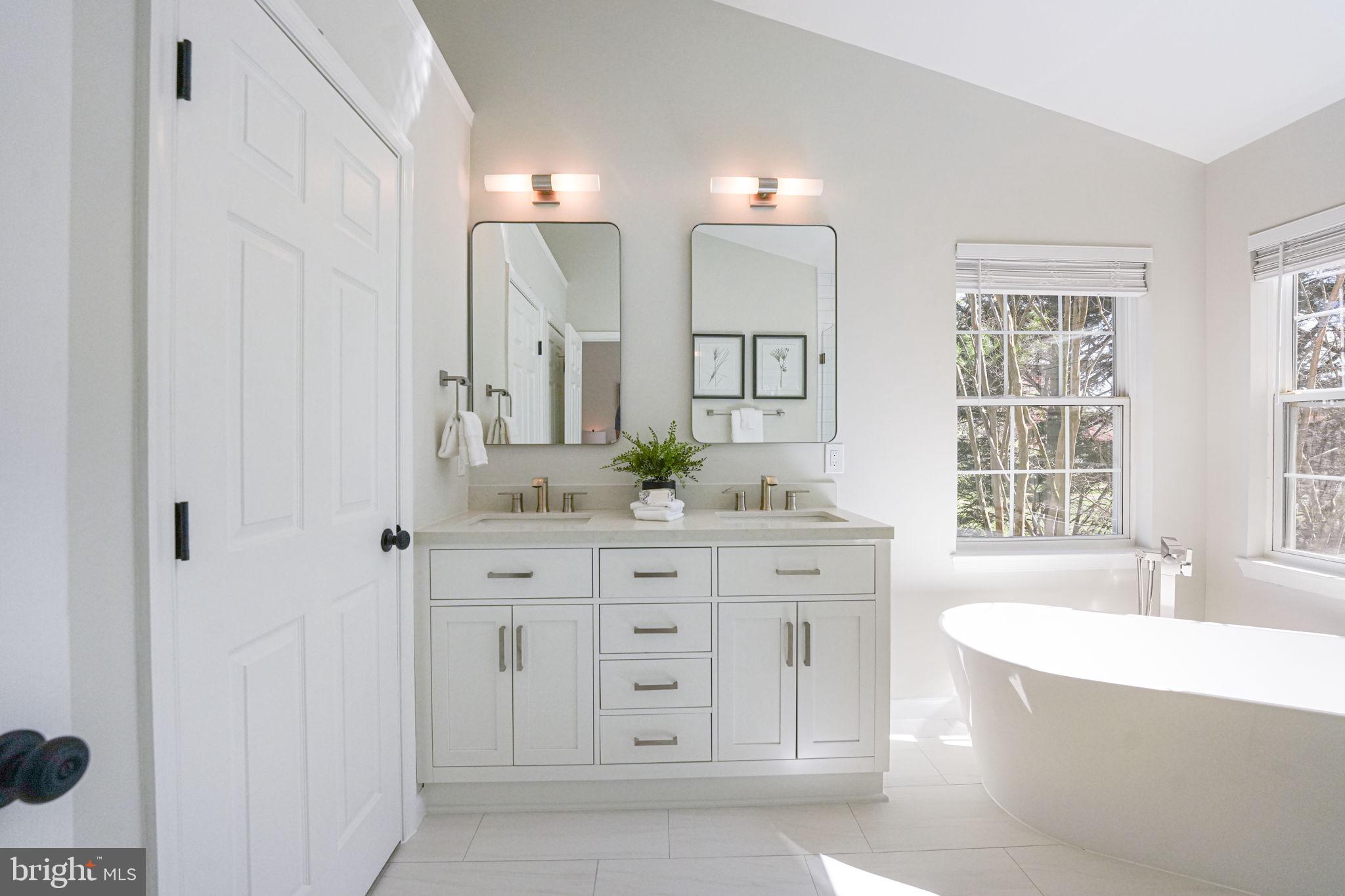 RESTON - Residential