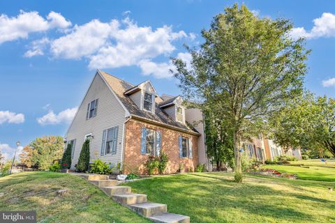 Photo of 508 STONECREST CT, STEVENS, PA 17578 (MLS # PALA2040490)