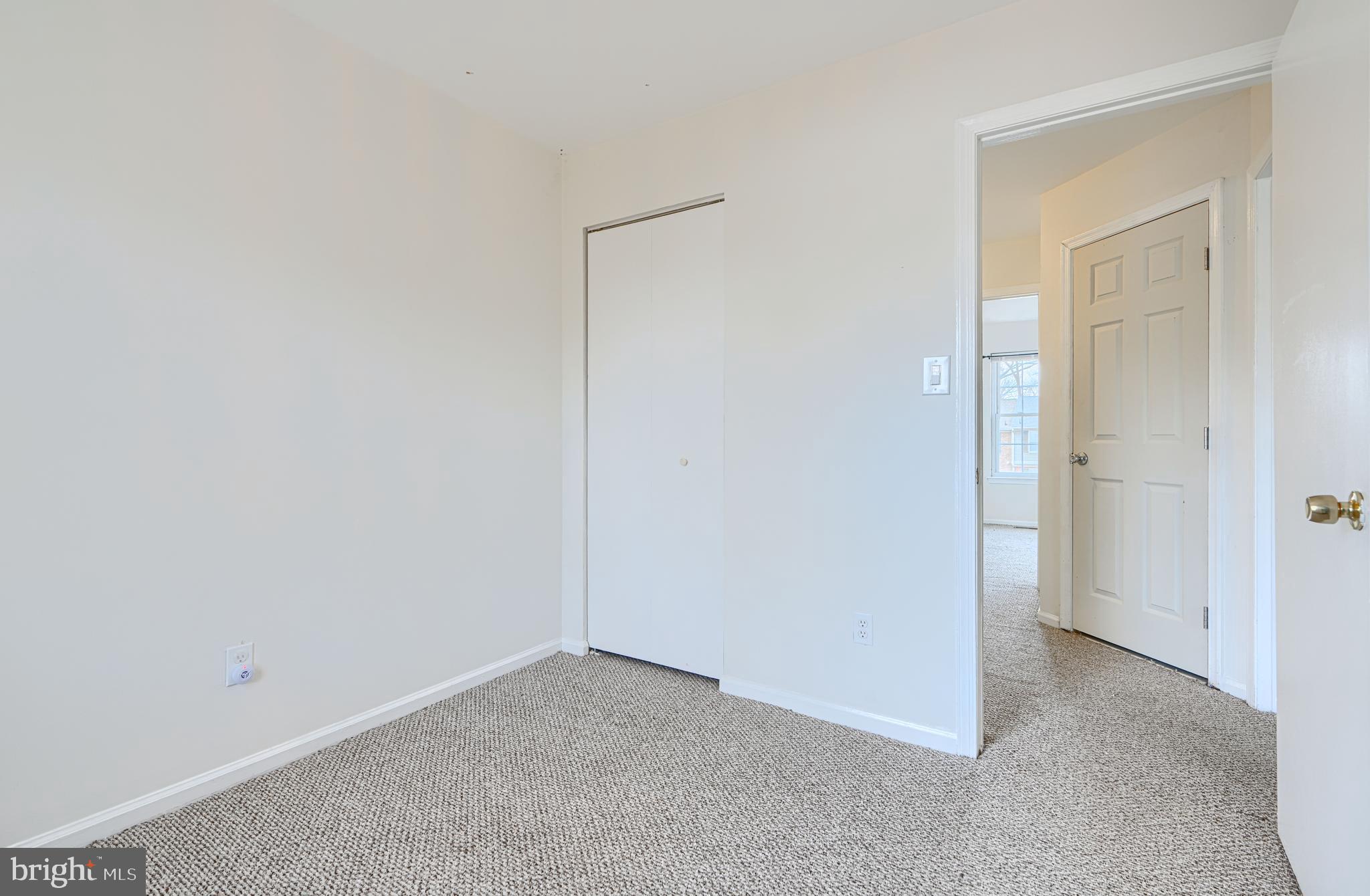 CASTLEMILL - Residential