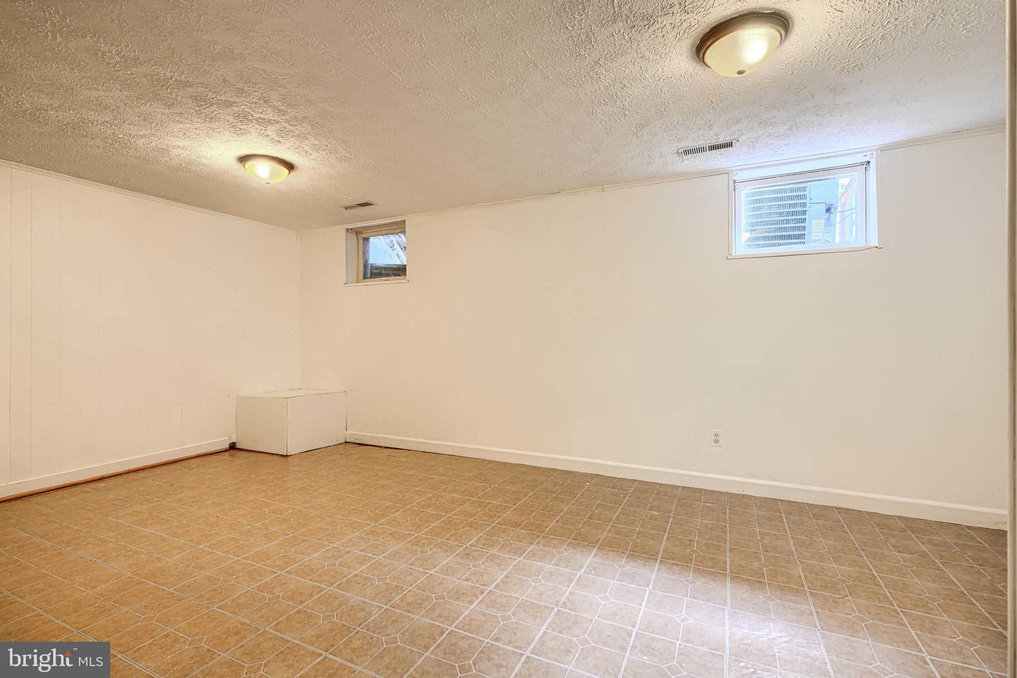 CASTLEMILL - Residential