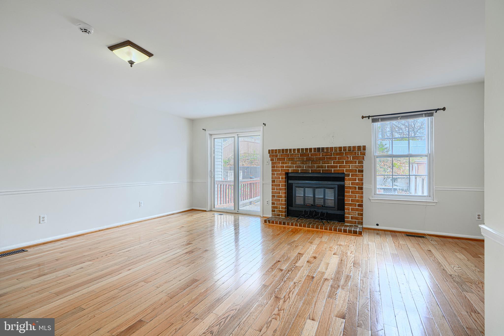 CASTLEMILL - Residential