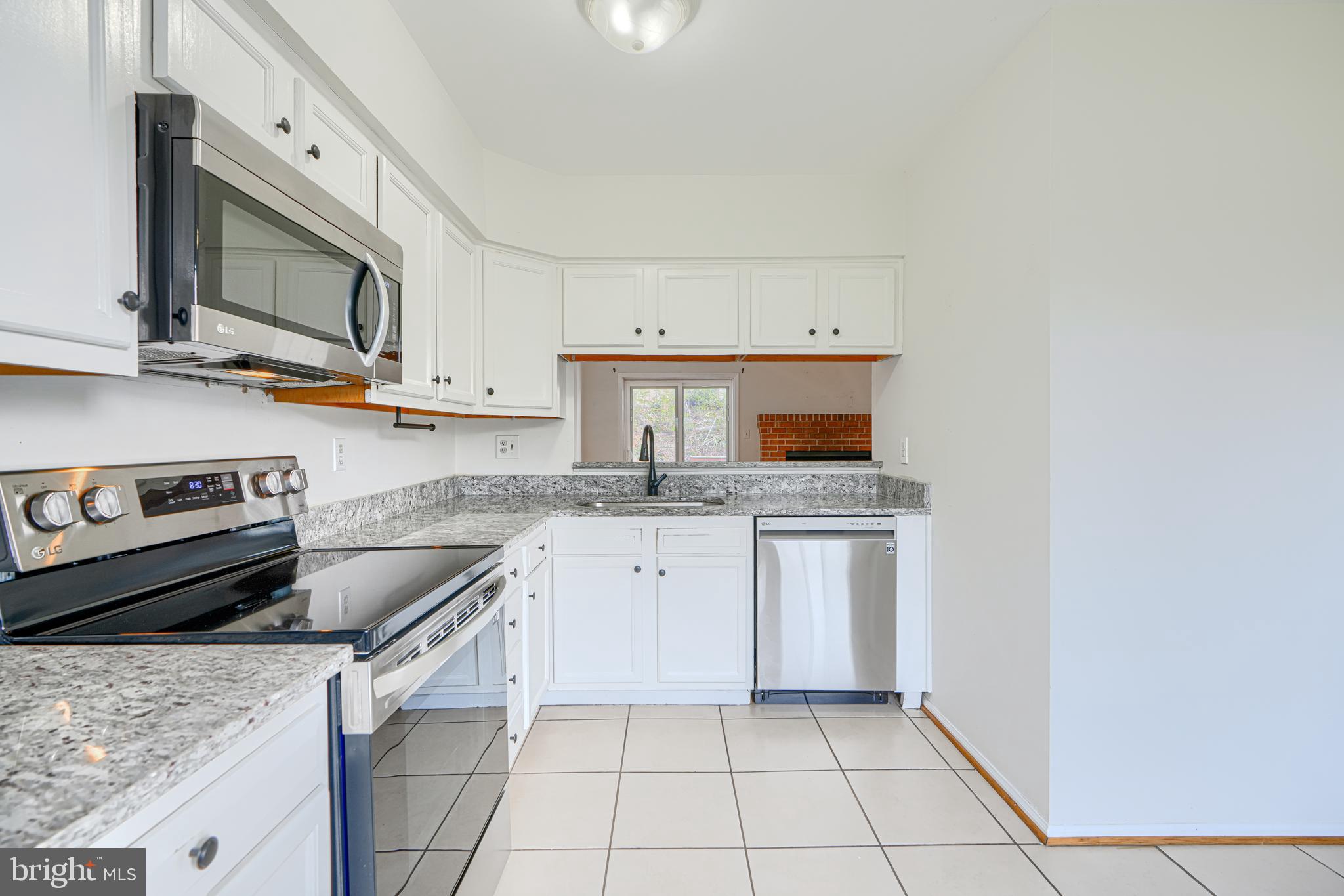 CASTLEMILL - Residential