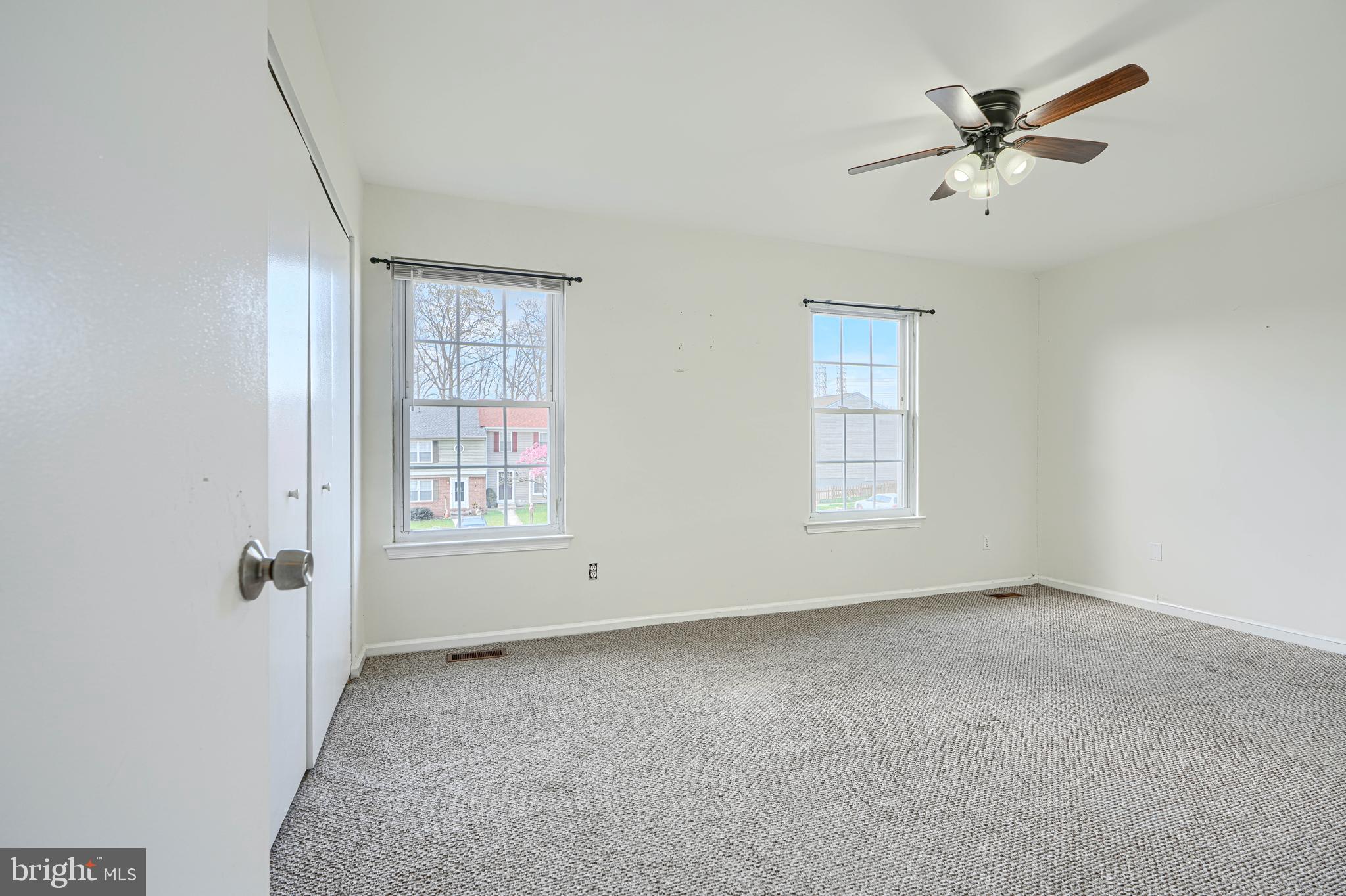 CASTLEMILL - Residential