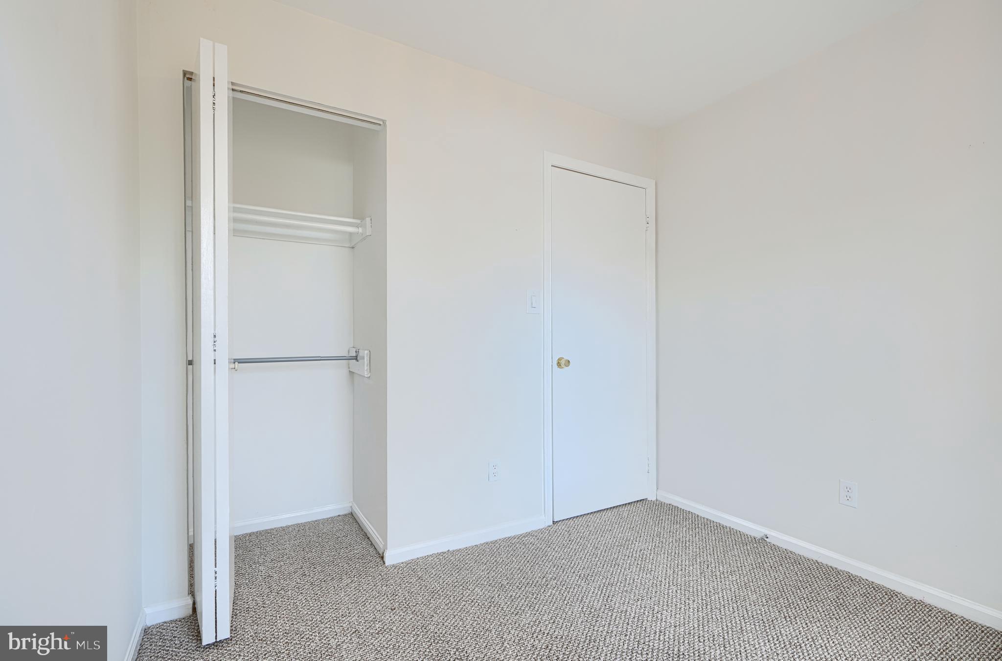 CASTLEMILL - Residential