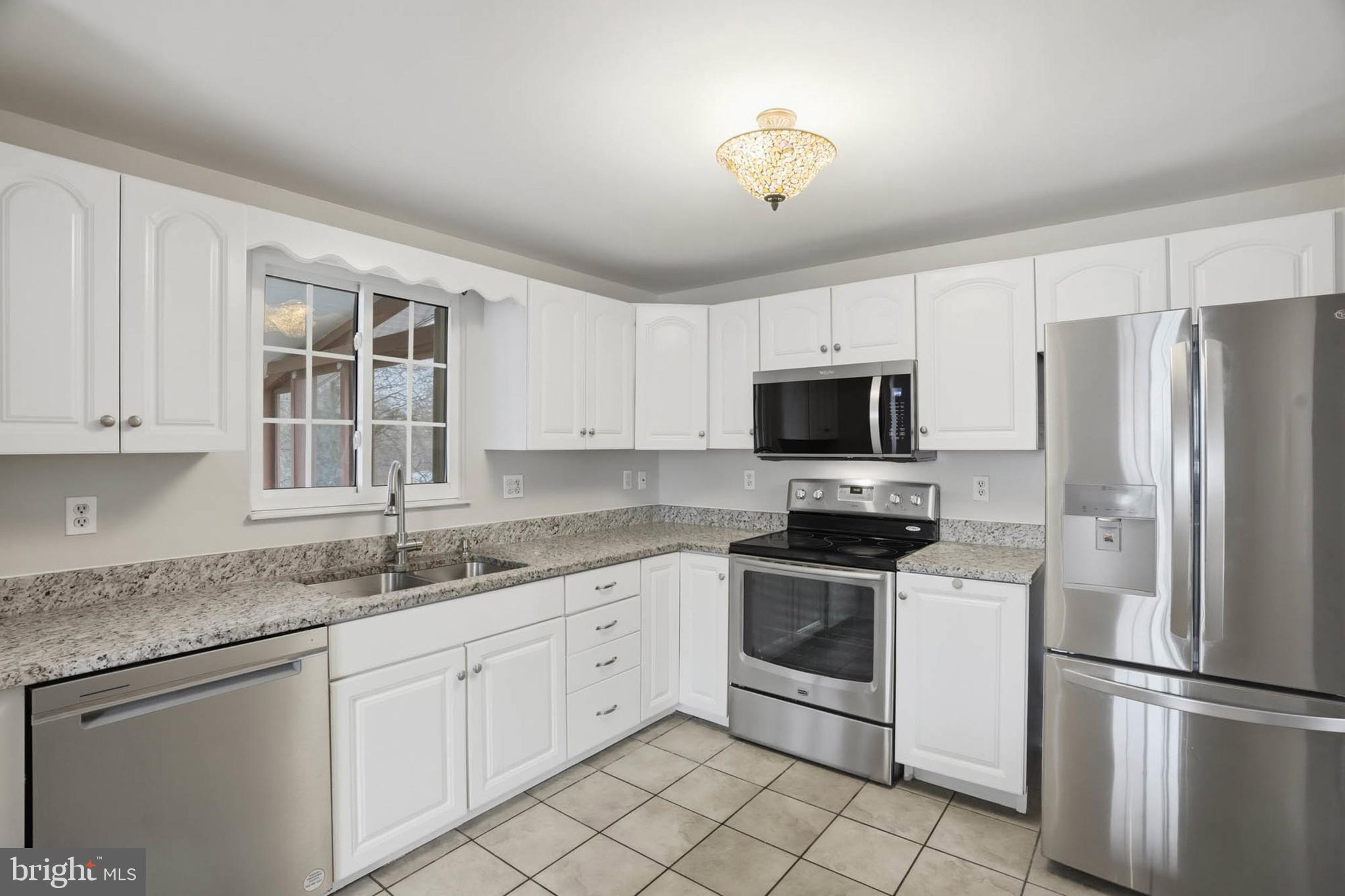 ELLICOTT HILLS - Residential