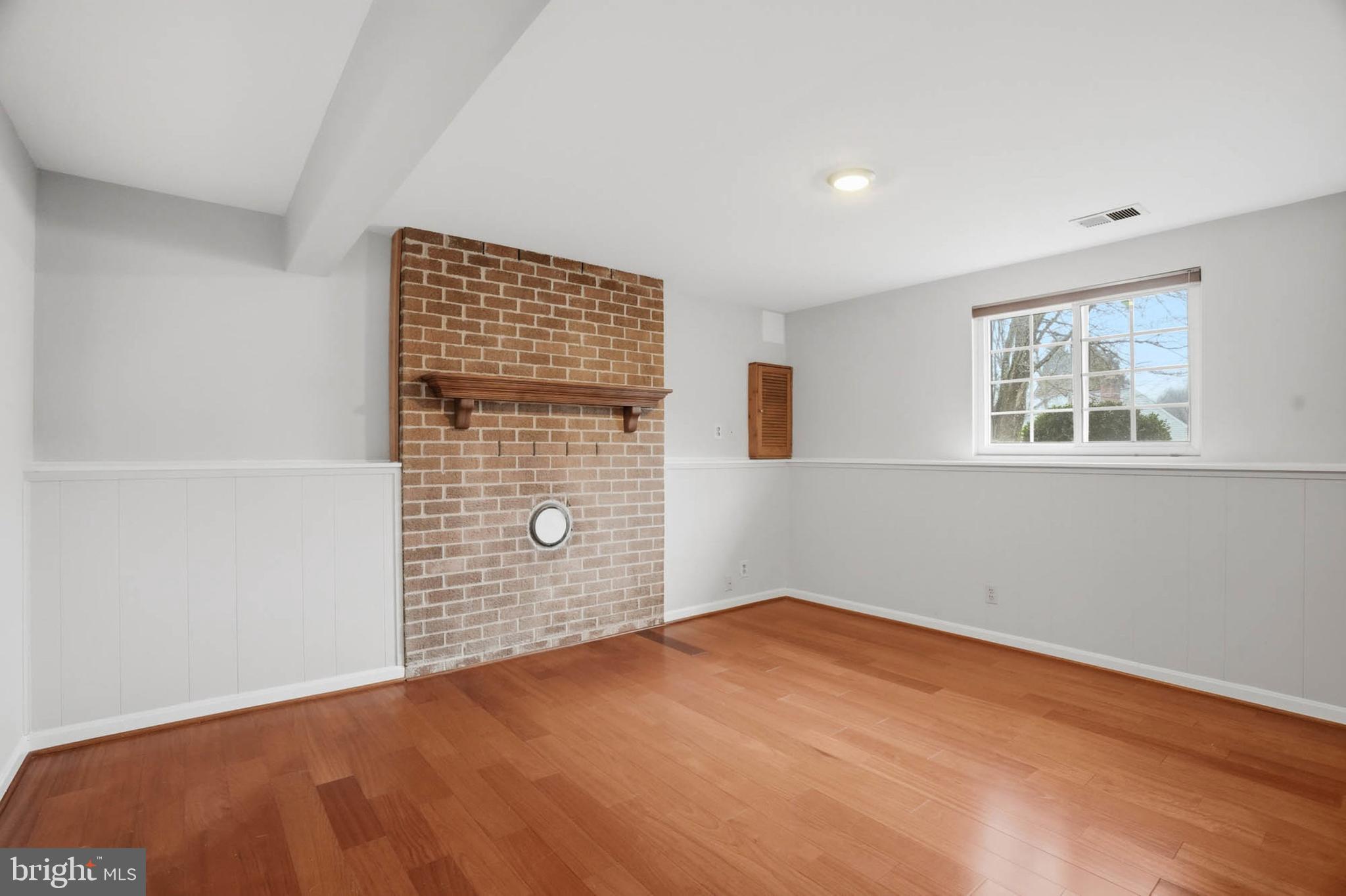 ELLICOTT HILLS - Residential