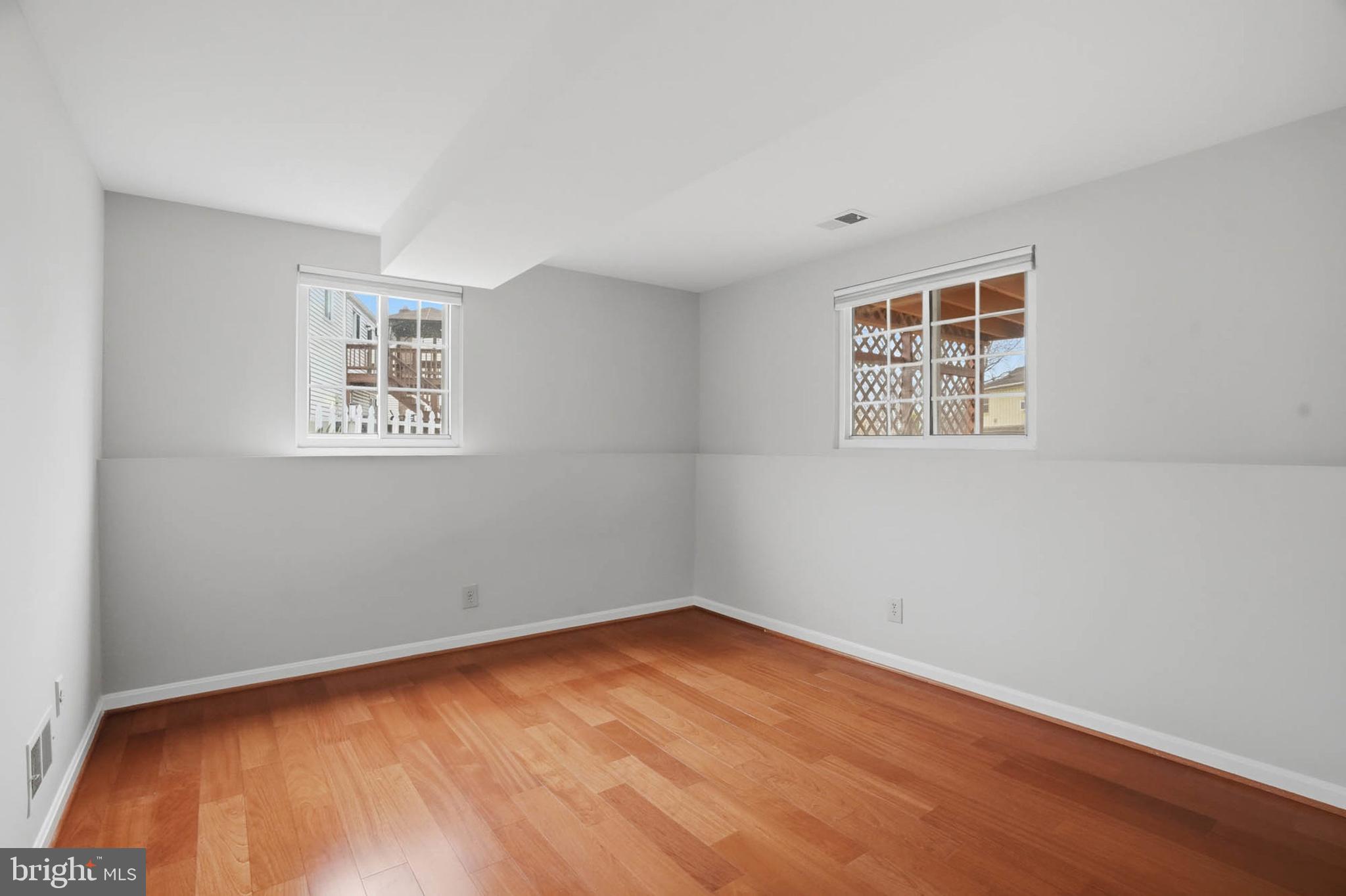 ELLICOTT HILLS - Residential