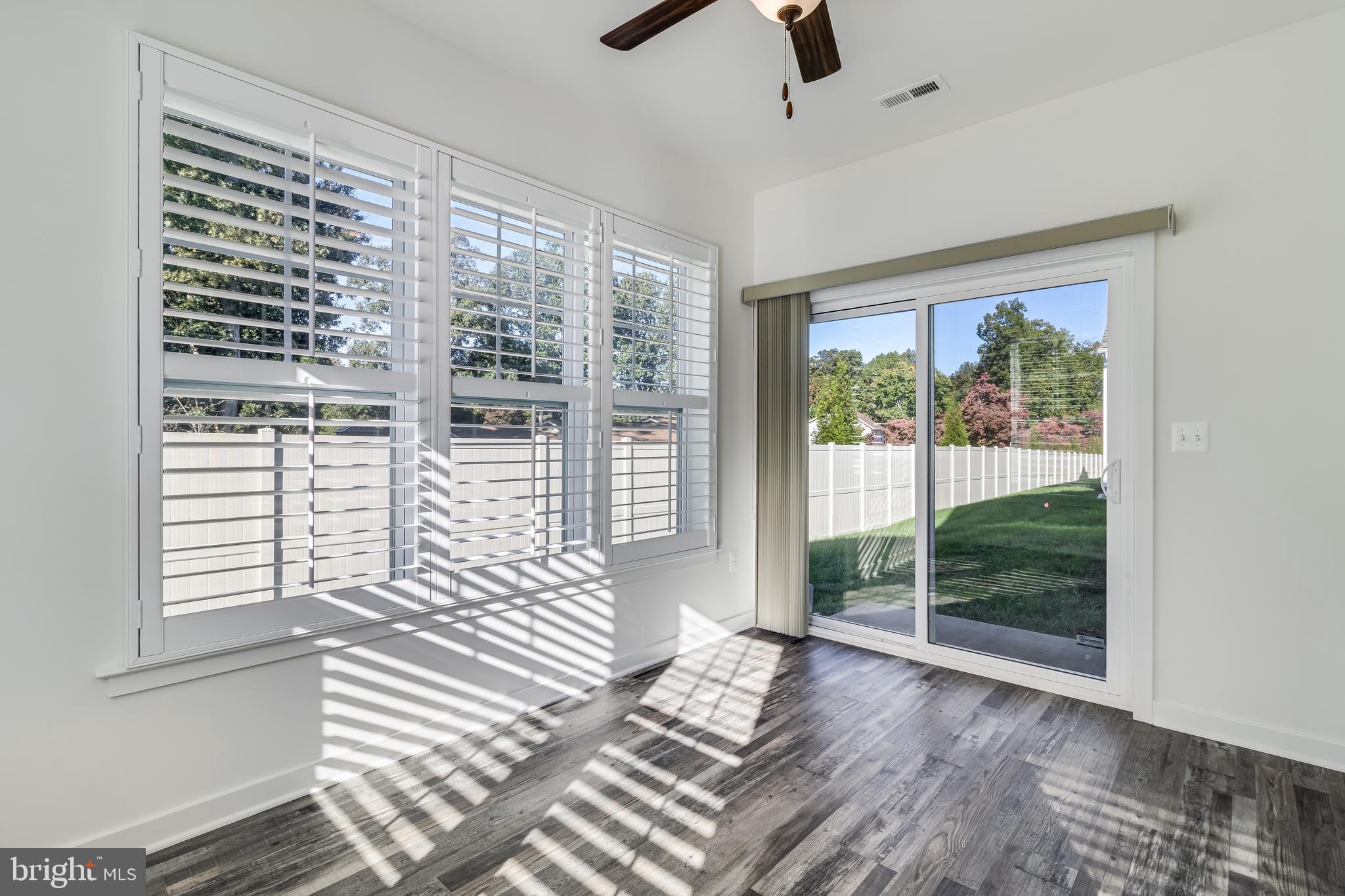 HAWTHORNE GREENE - Residential