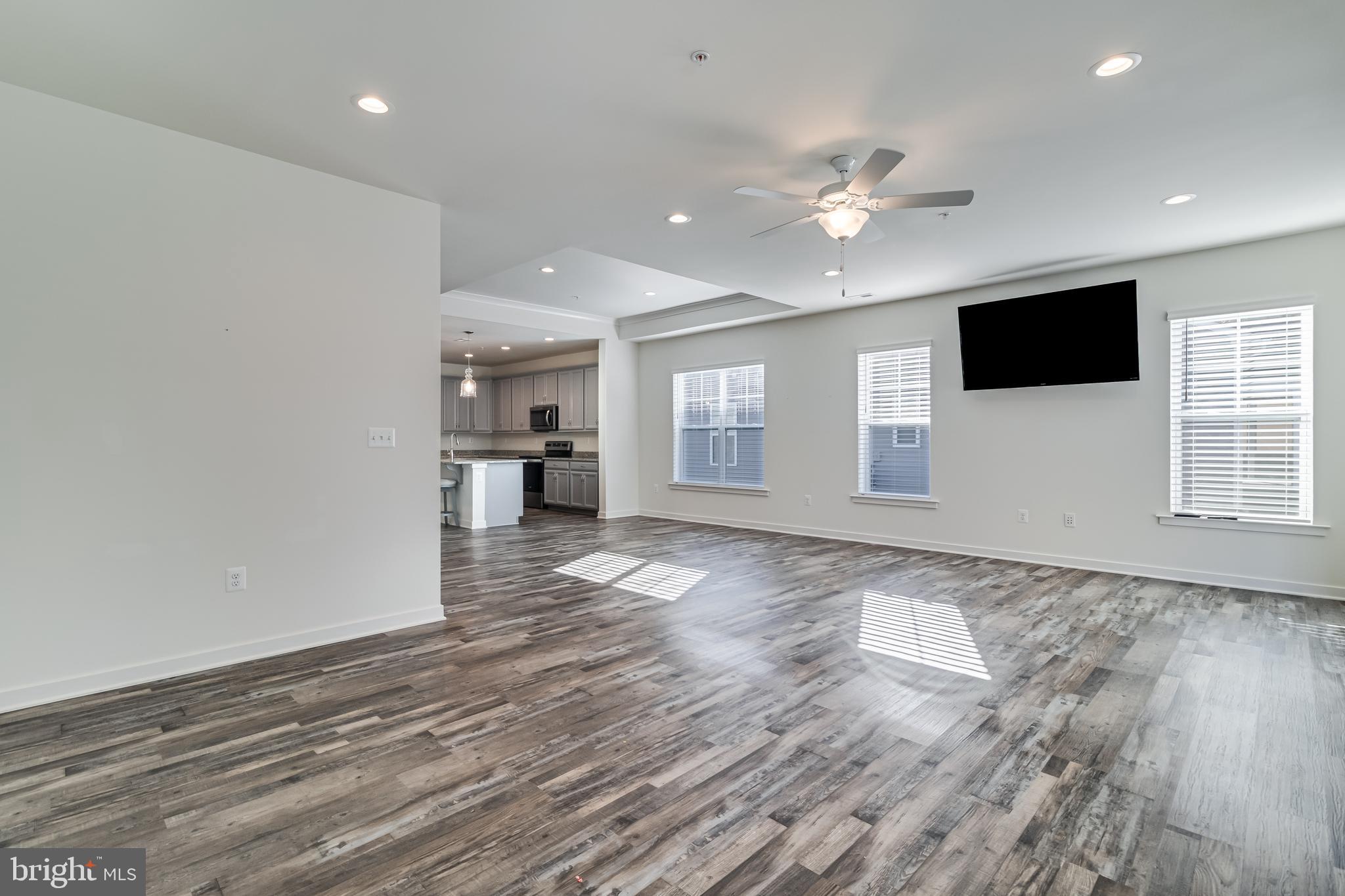 HAWTHORNE GREENE - Residential