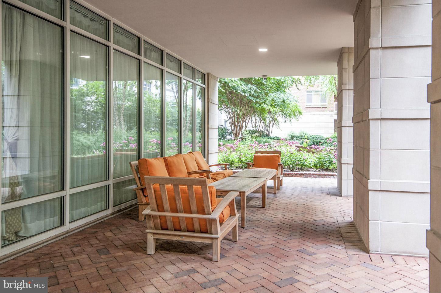 HAWTHORN - Residential