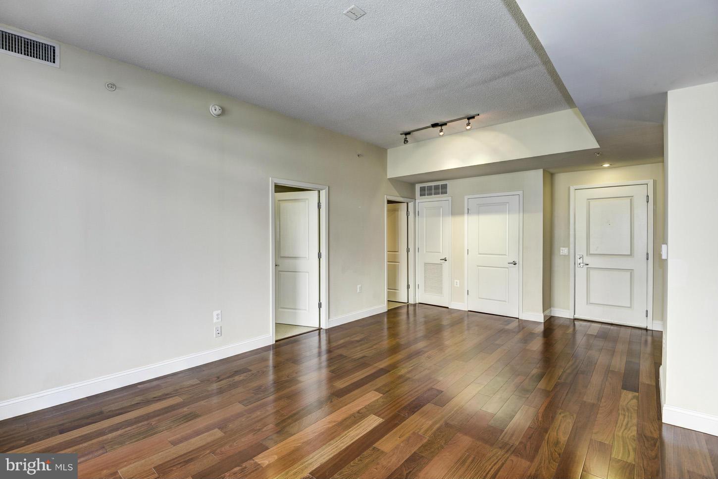 HAWTHORN - Residential