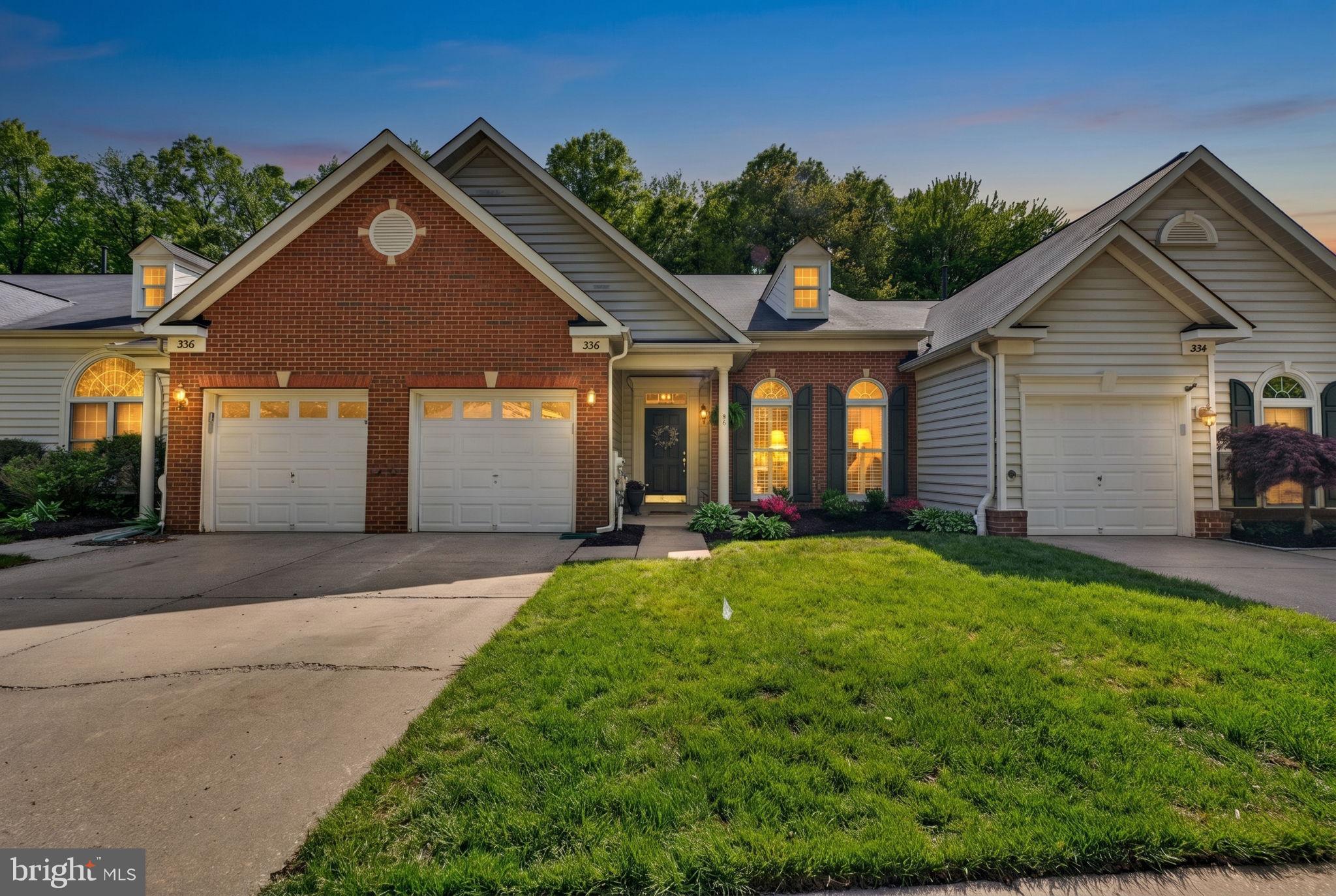 336 COLONY POINT PLACE