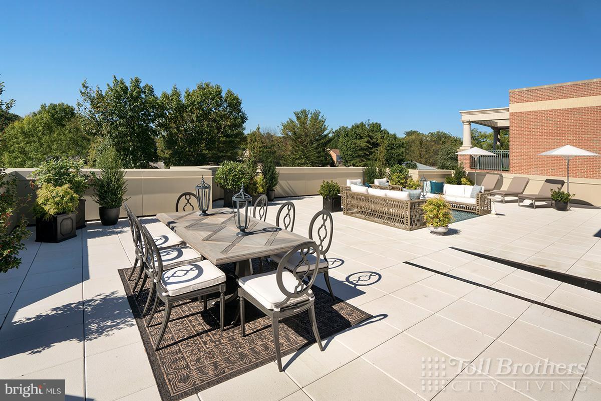 HAMPDEN ROW - Residential