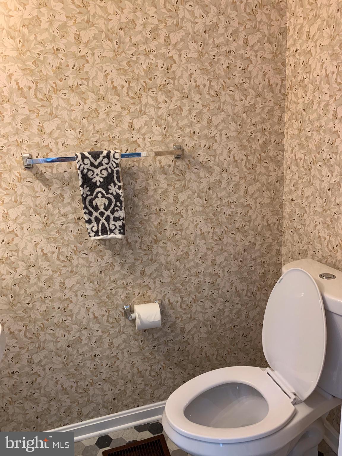 PIKESWOOD VILLAGE - Residential