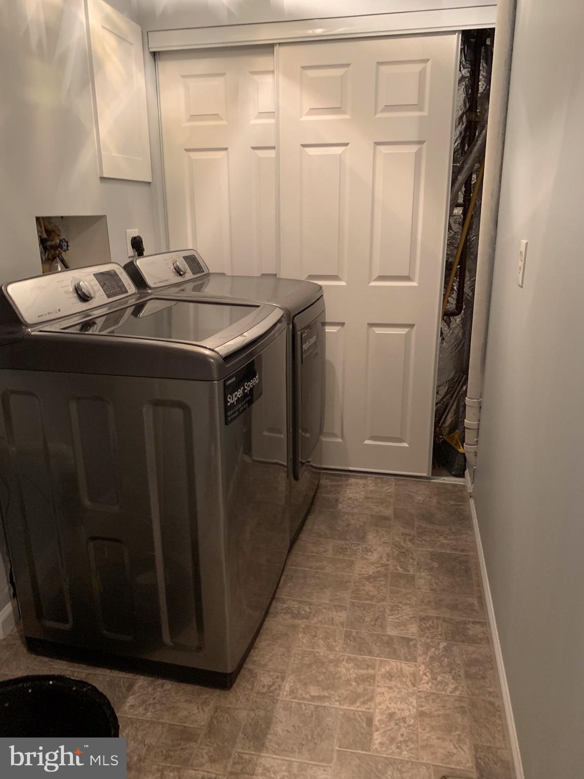 PIKESWOOD VILLAGE - Residential