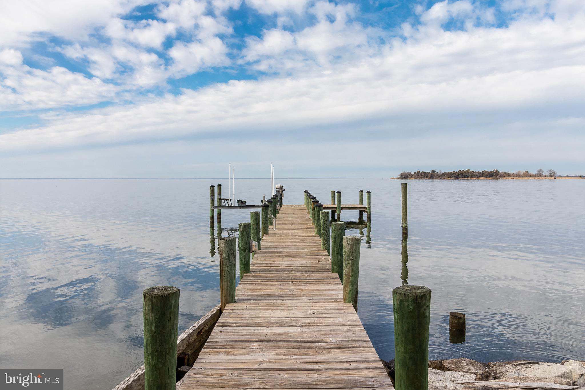 WATERLOO SHORES - Residential