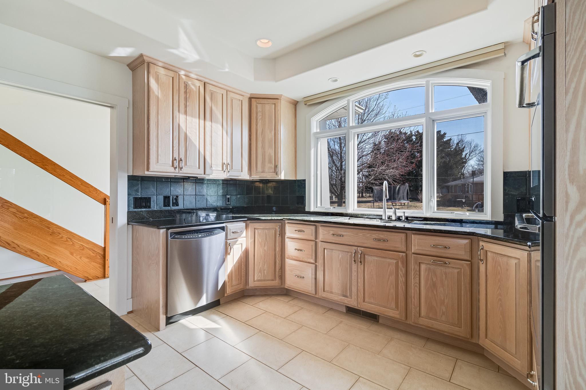 WATERLOO SHORES - Residential