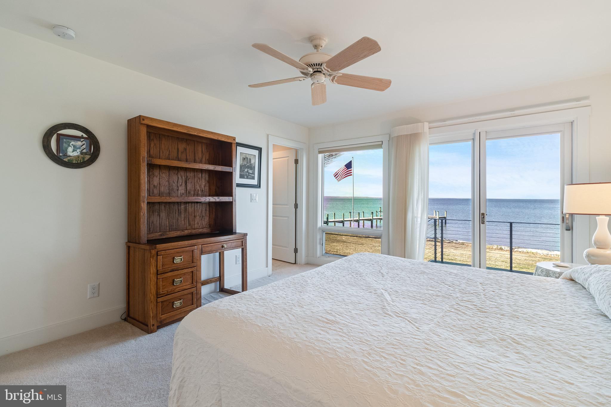 WATERLOO SHORES - Residential