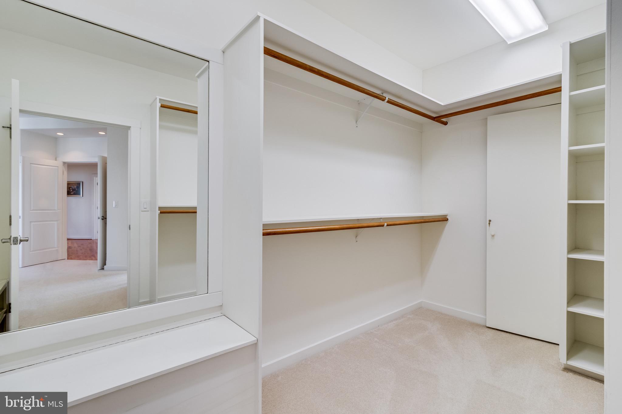 WATERLOO SHORES - Residential