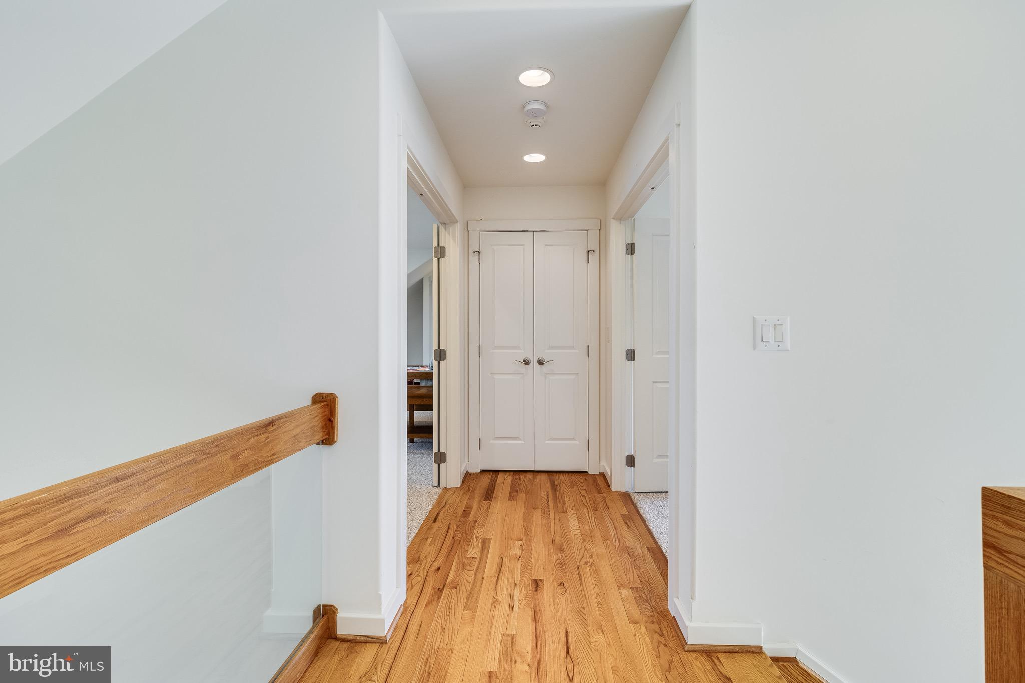 WATERLOO SHORES - Residential