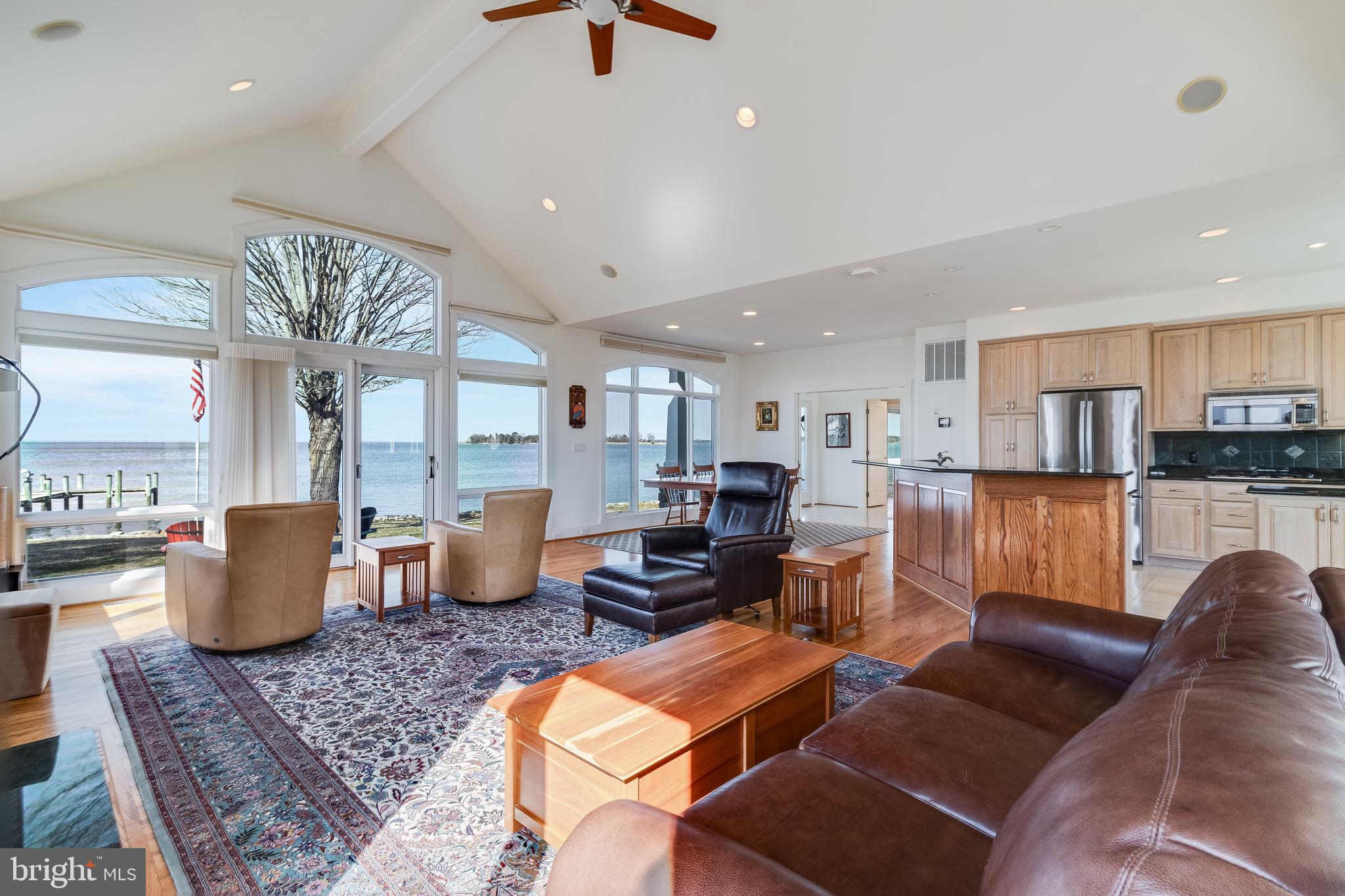 WATERLOO SHORES - Residential