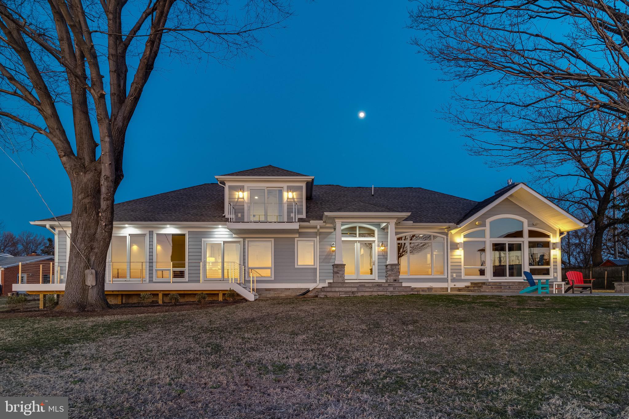 WATERLOO SHORES - Residential