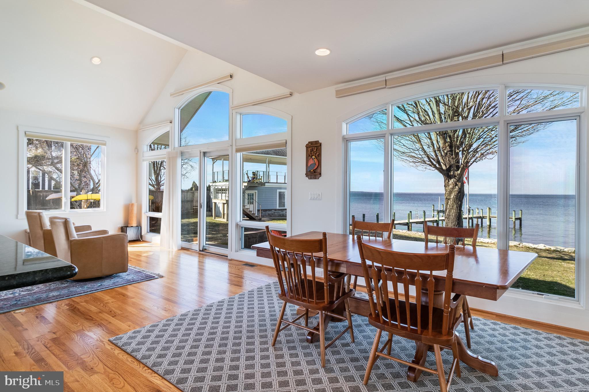 WATERLOO SHORES - Residential