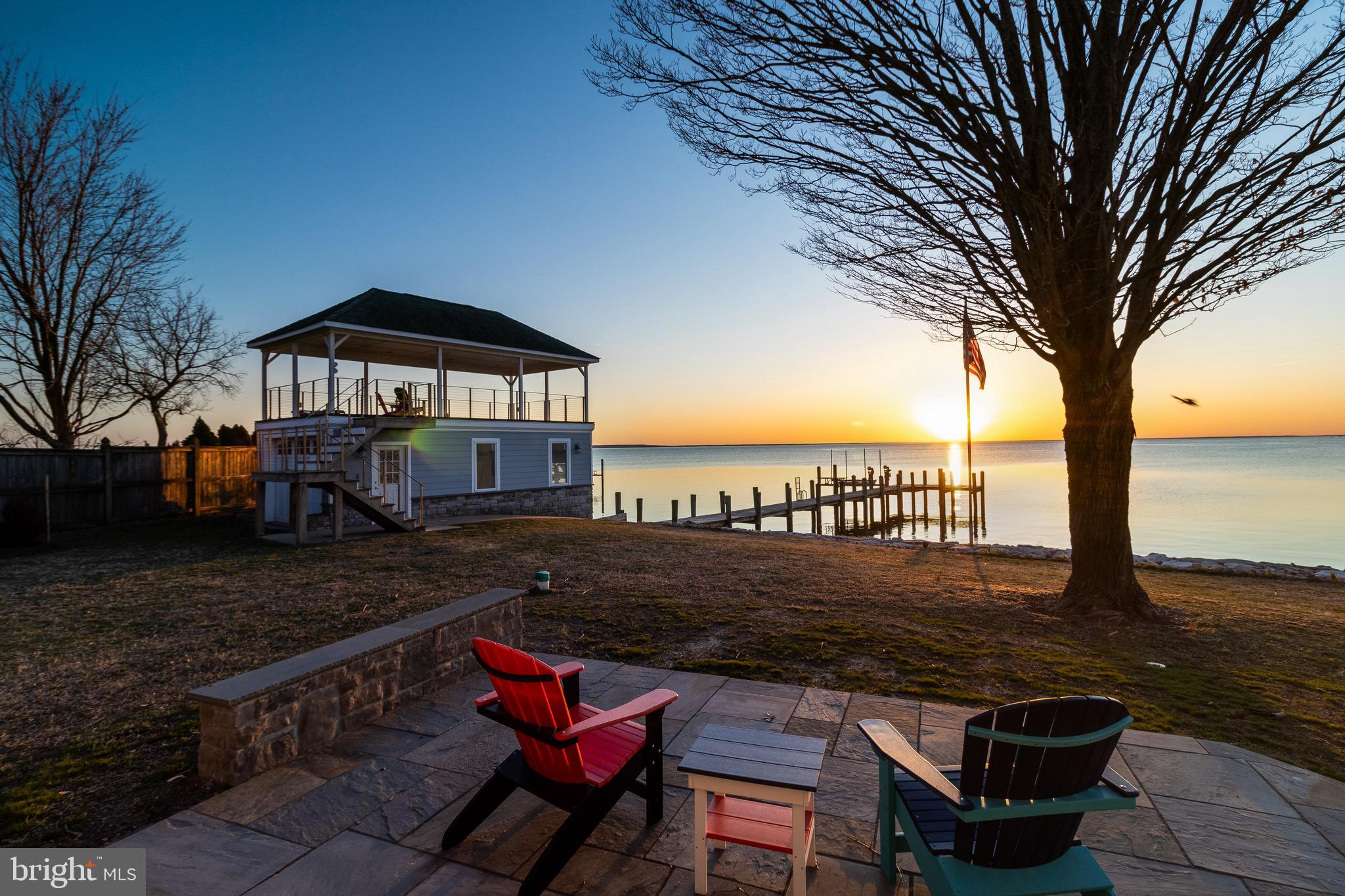 WATERLOO SHORES - Residential