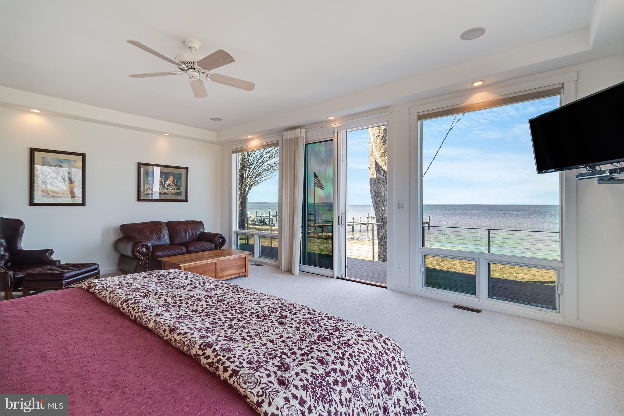 WATERLOO SHORES - Residential