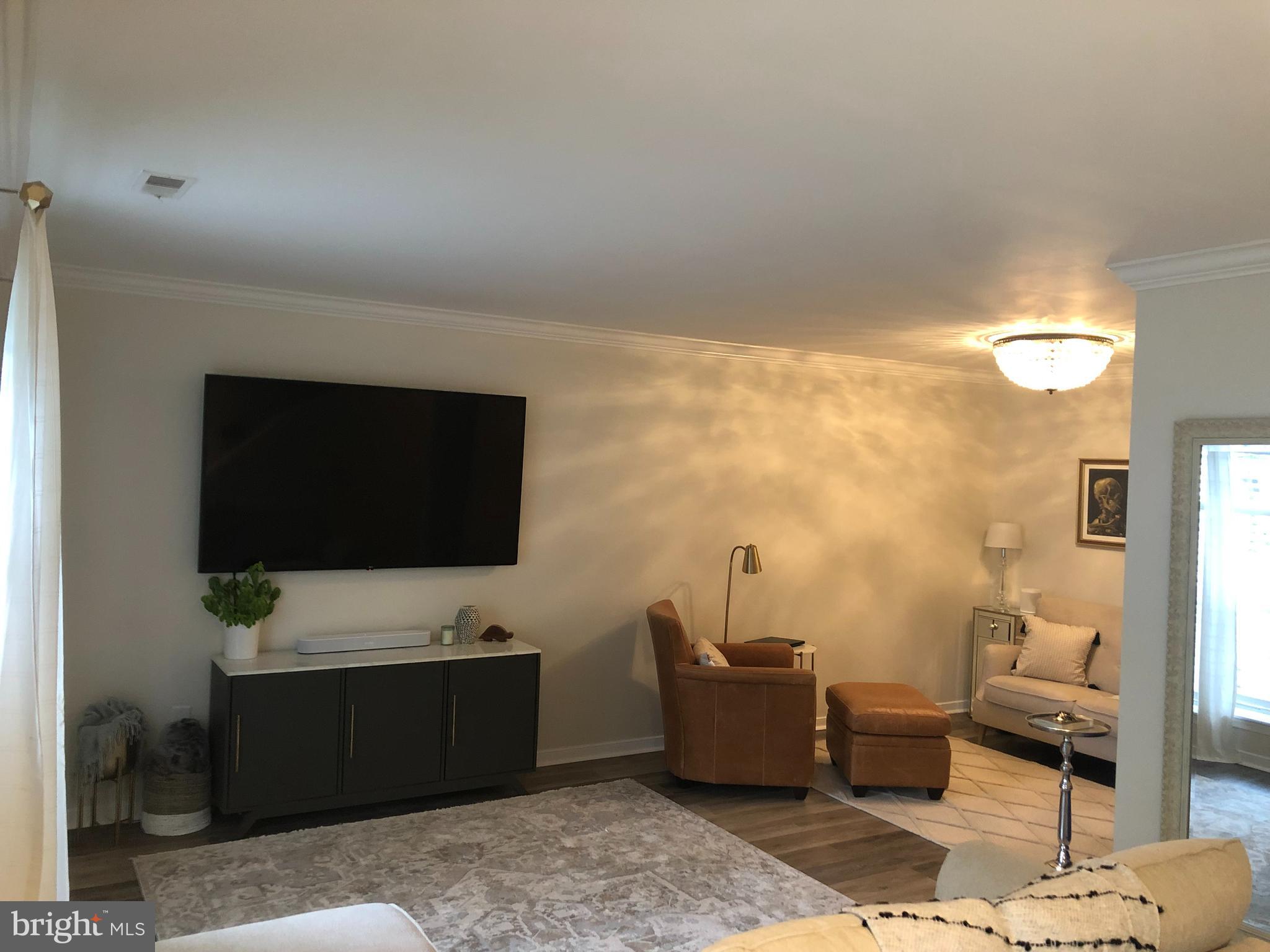 EDGEWOOD GREEN - Residential Lease