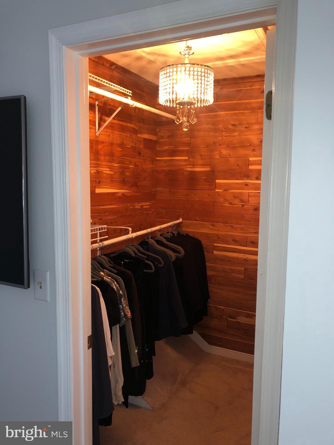 EDGEWOOD GREEN - Residential Lease