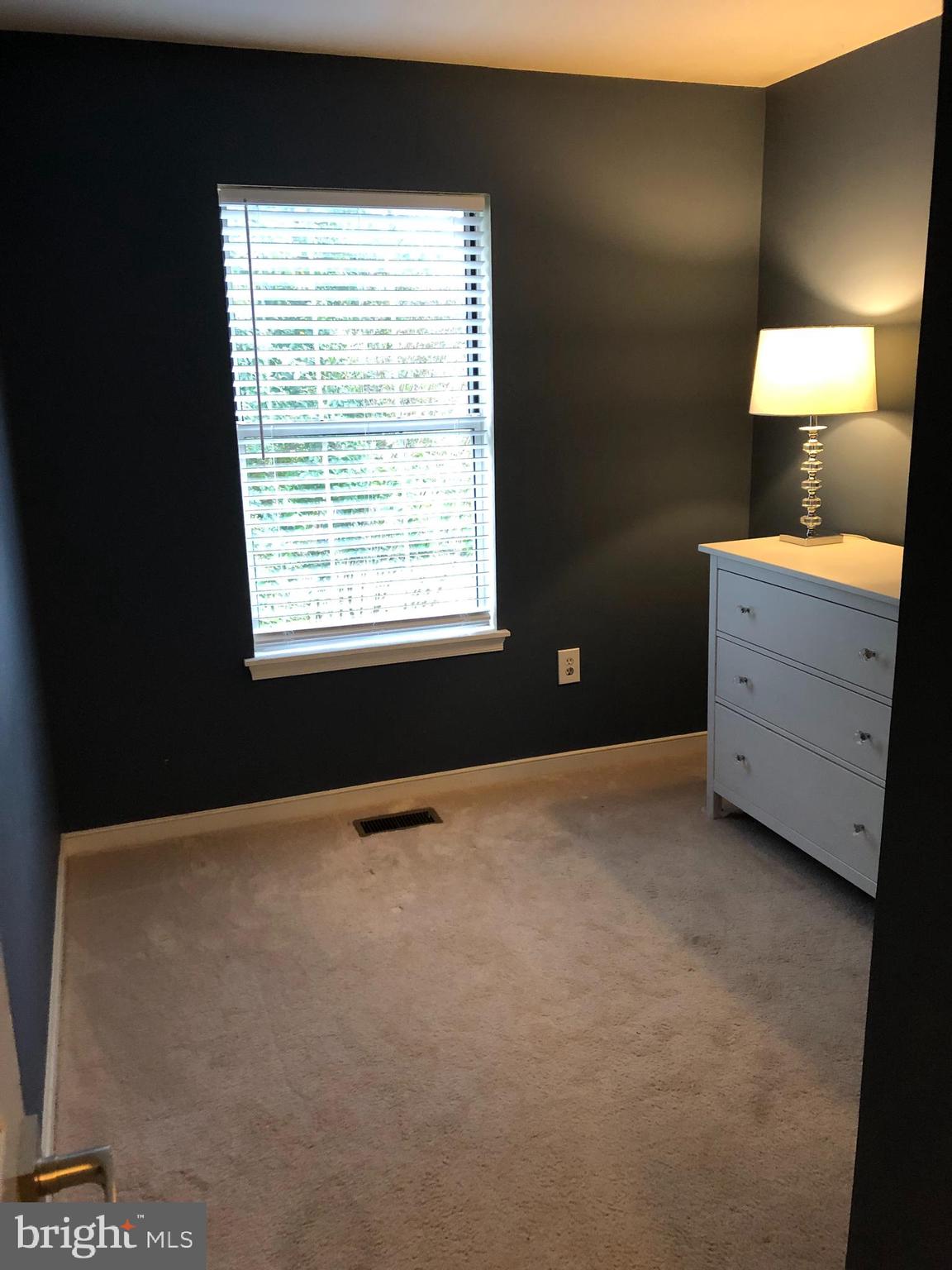 EDGEWOOD GREEN - Residential Lease