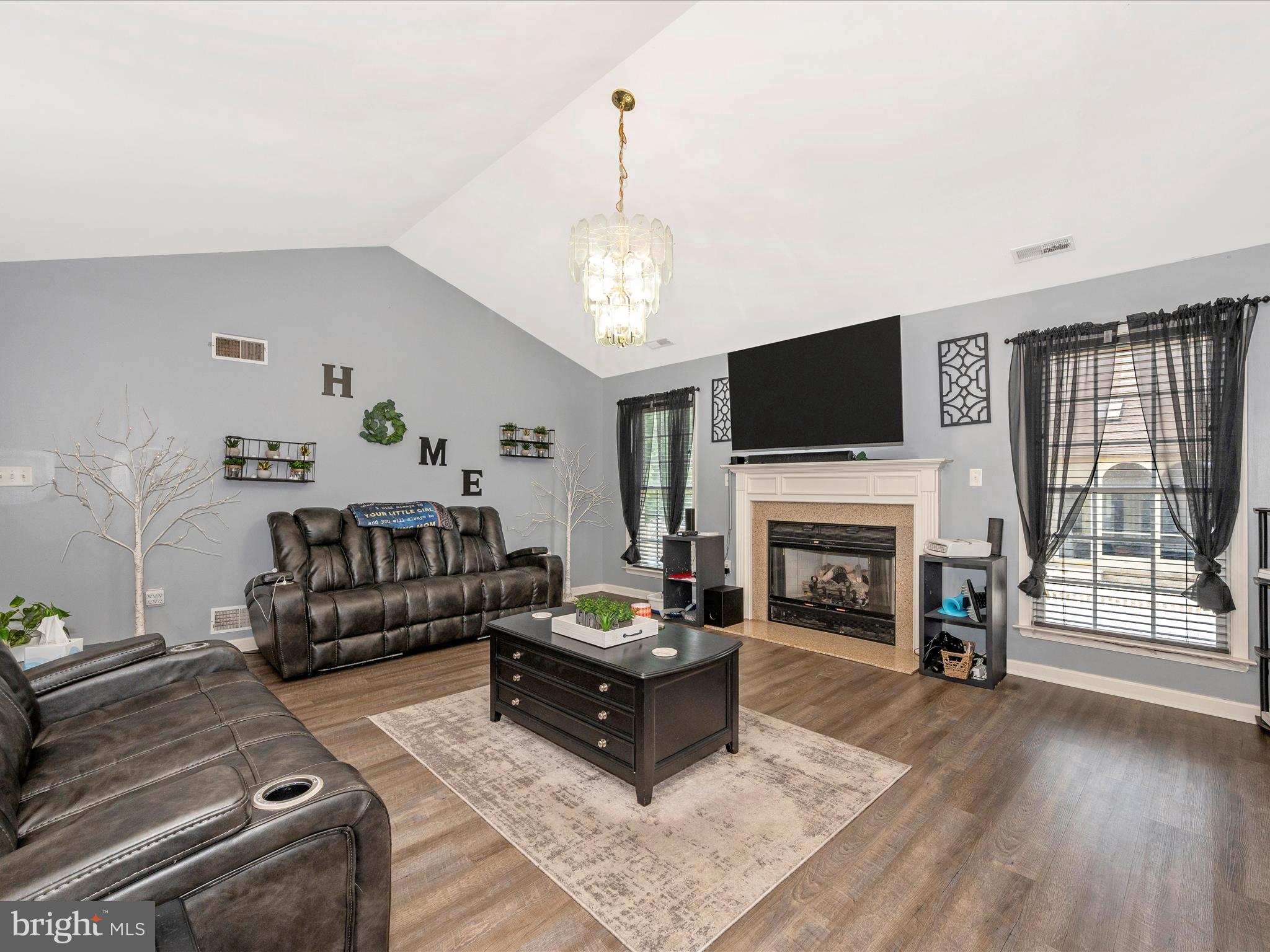 HAMMONDS MILL - Residential