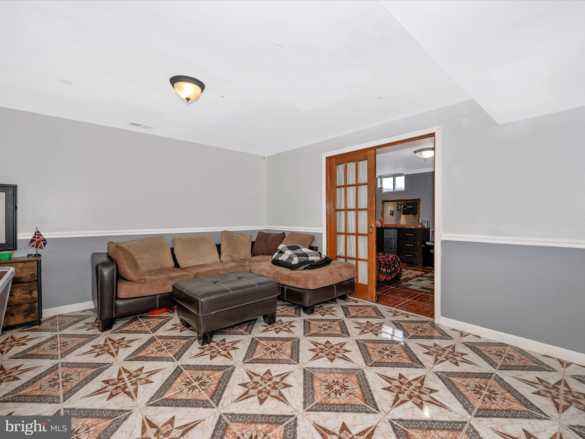 HAMMONDS MILL - Residential